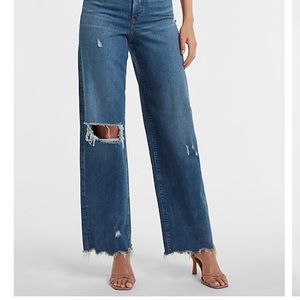 Express 90s wide leg, super high rise jeans. Size 6L